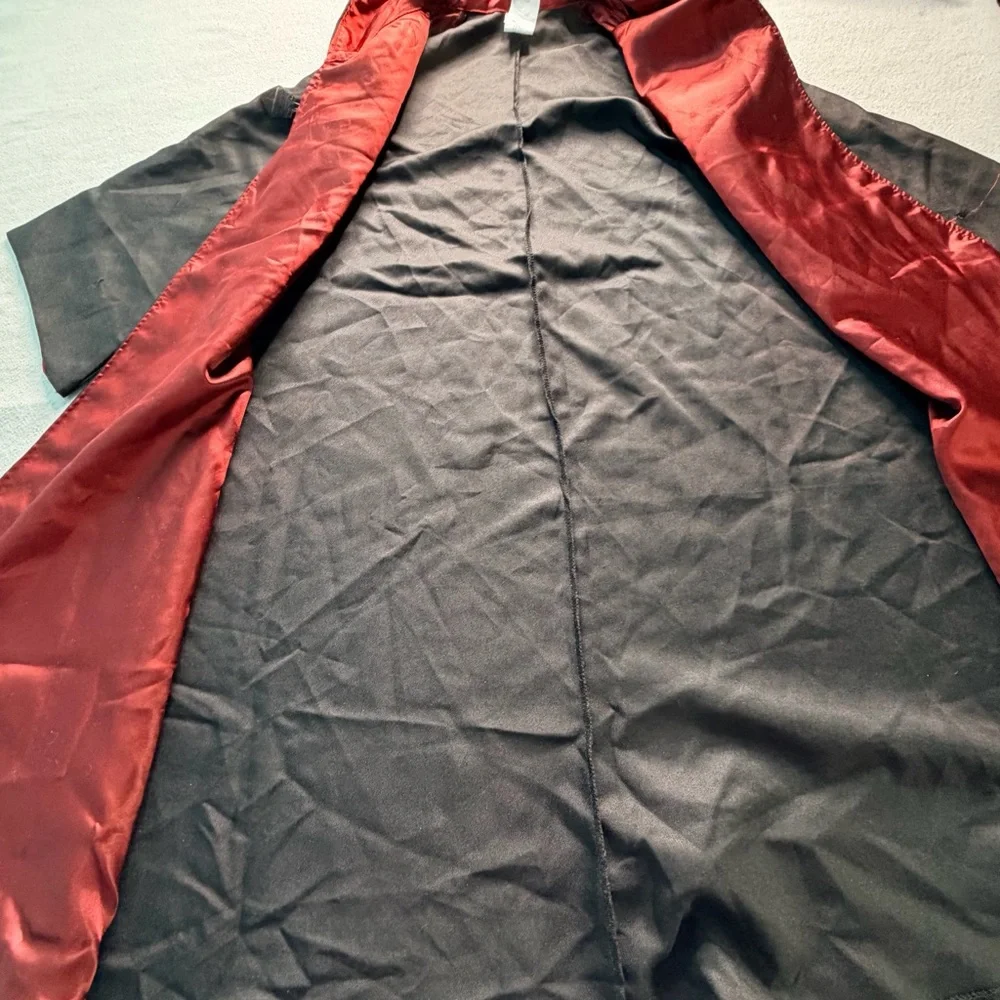 Wizarding World Harry Potter Gryffindor Robe Youth Hooded Cape Tie Medium 7-8